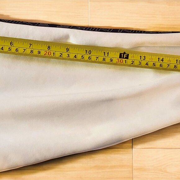 Nike Dri-Fit Long Sleeve Pullover | Lightweight Jersey Sweatshirt | Size Large - Picture 8 of 9